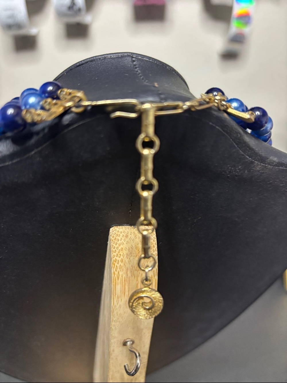 Vintage Lisner Signed Layered Collar Blue Beaded Gold Tone Statement Necklace - Picture 3 of 7